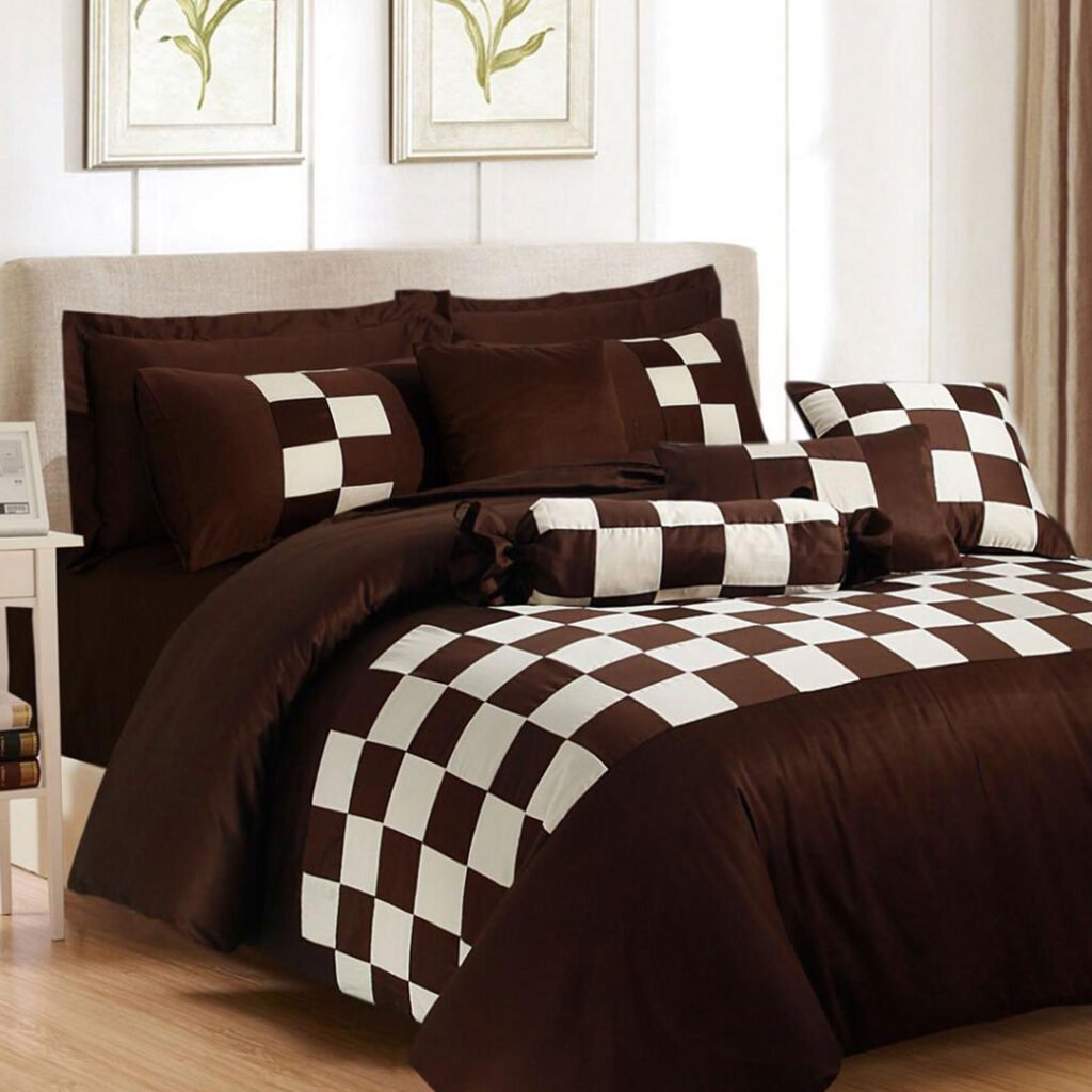 8 Piece Chess Duvet Cover Set – Brown & White