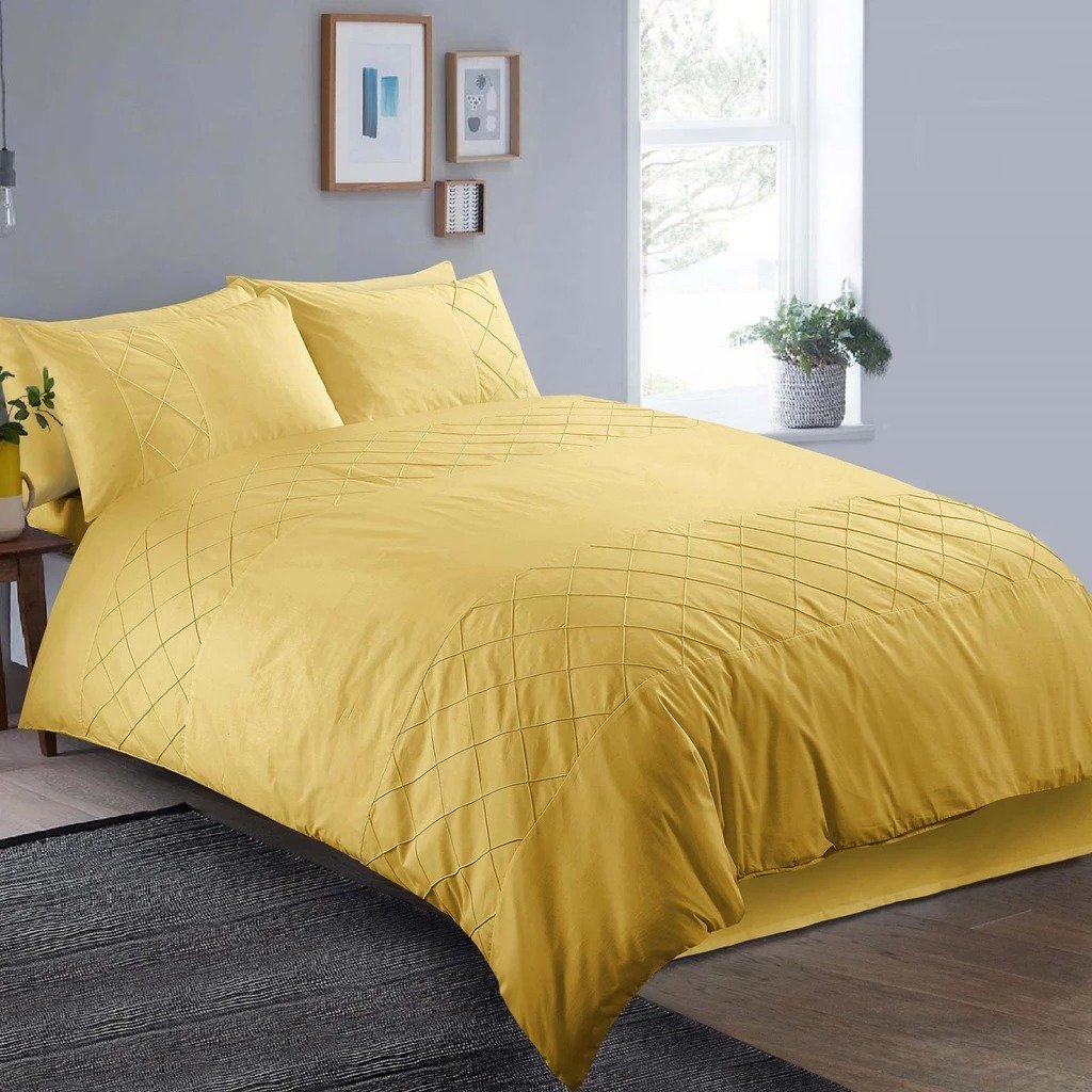 8 Piece Pleated Duvet Cover Set – Mustard
